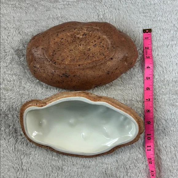 Vintage 70s ceramic set Potato serving dish matching salt and pepper shakers - Picture 3 of 6